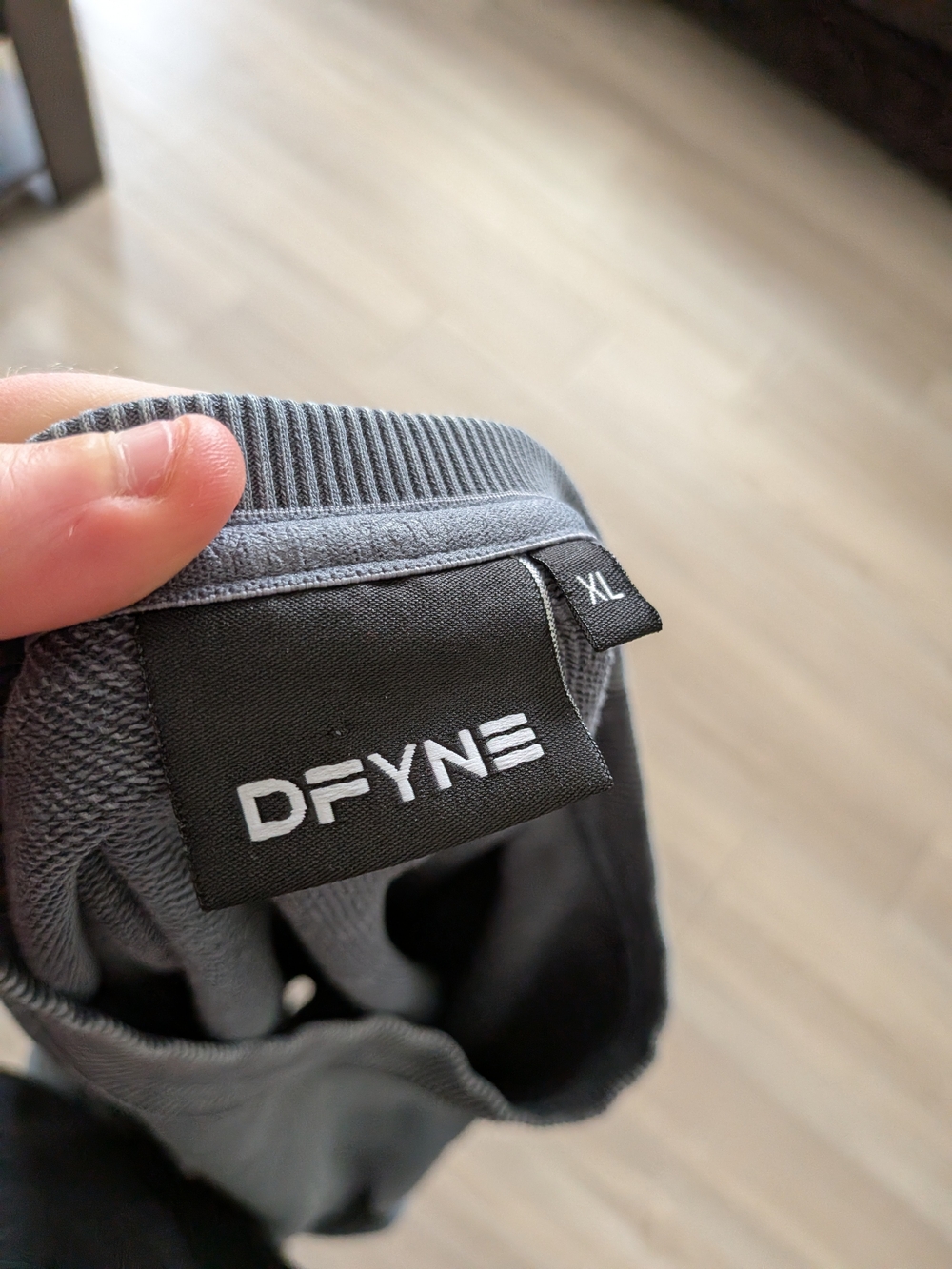 DFYNE Oversized Raw Hem Crewneck - Picture 4 of 5